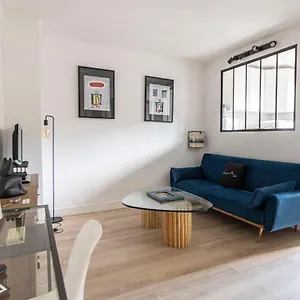 https://t2-neuf-parking-au-pied-de-notre-dame-de-la-garde.fr-provencehotel.com