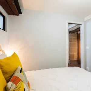 https://my-nest-inn-marais-53m-2-chambres-coeur-de.fr-paris.fr